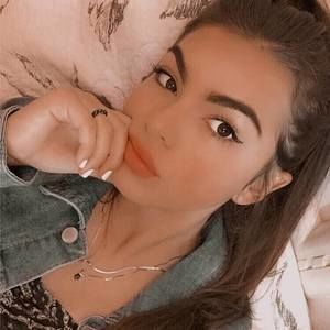 Meet your Posher, Andrea celeste